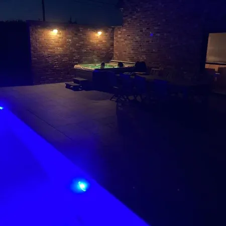 Maison Mystique